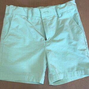 Vineyard Vines green performance shorts boys 4T
